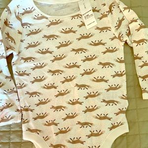 Baby girls longsleeve onesie bodysuit